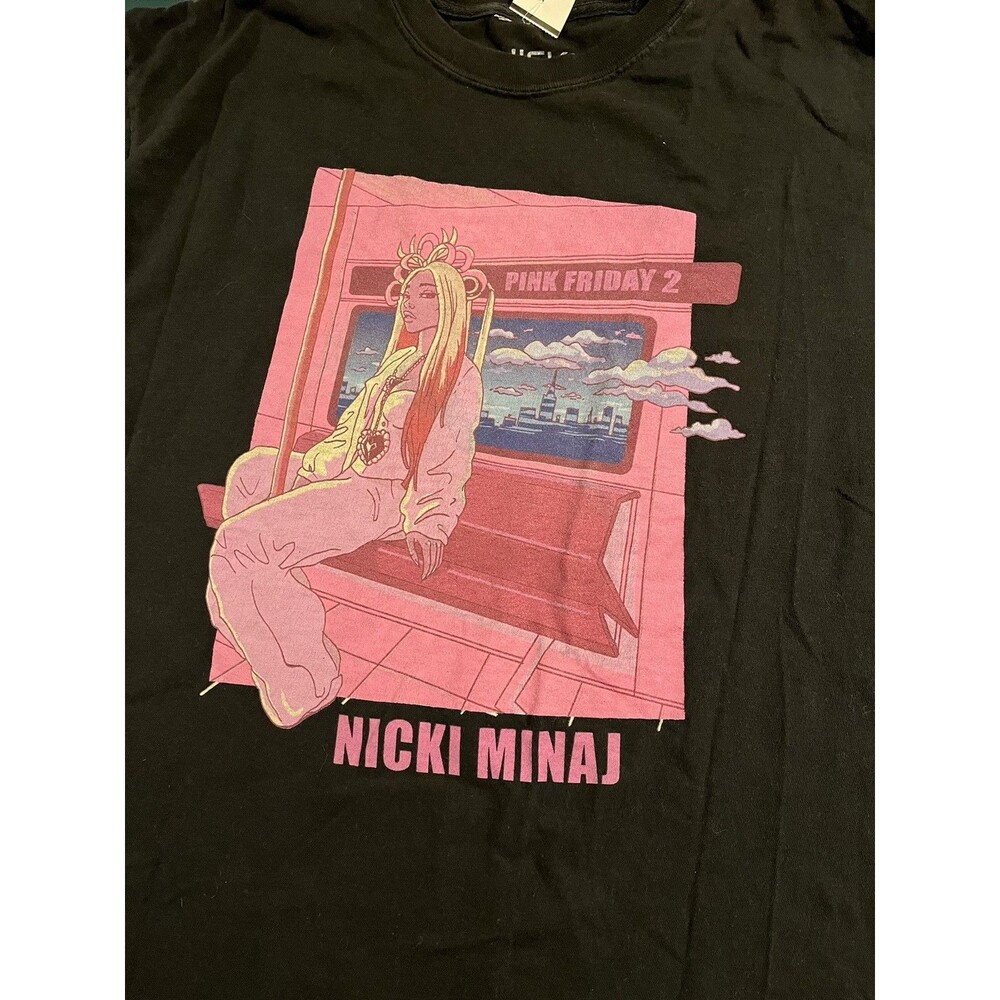 Niki Minaj Pink Friday 2 T-Shirt XL Album Music Hip Hop Rap Concert Tour RARE